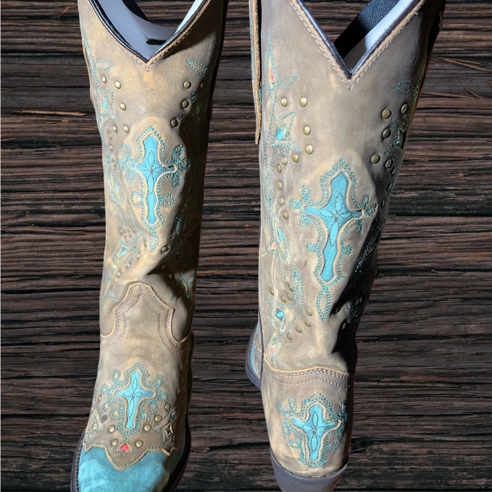 Women’s Laredo Western Boots. Size 7. New with tags.
